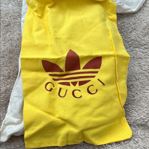 Adidas x Gucci Gazelle shoes - Picture 13 of 17